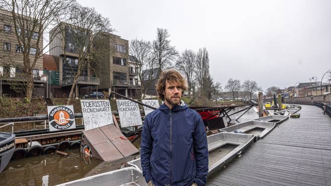 Stadsgracht slokt hele bedrijf van Mark Wessels in Zwolle op, zelf springt hij net op tijd weg