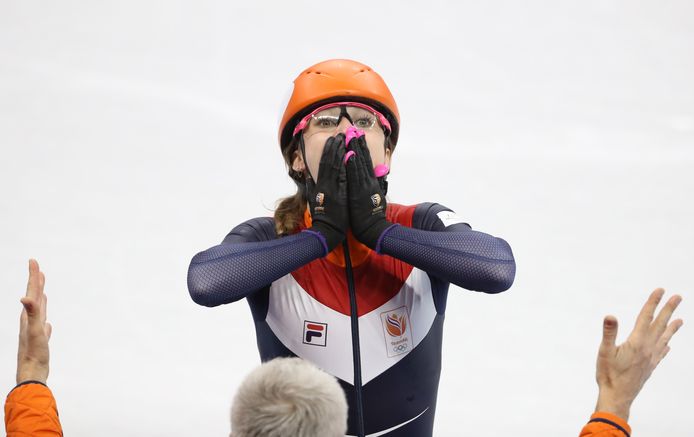 Suzanne Schulting kan het nauwelijks bevatten: goud!