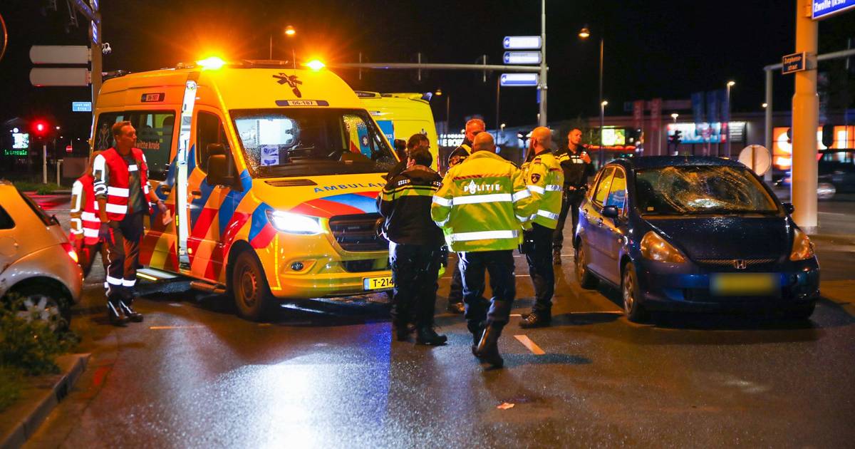 112 Nieuws: Fietser raakt ernstig gewond bij aanrijding in Enschede.