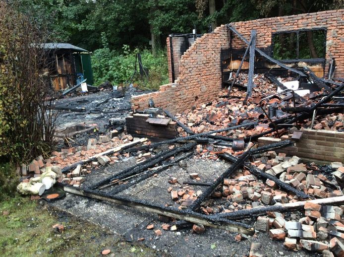 Ontploffing op volkstuincomplex De Wijndaeler in Ockenburgh.