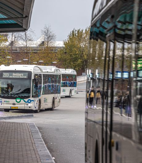 Scholierenbus van Veluwe naar Zwolle keert terug (en er verandert vanaf dit weekend nog veel meer)
