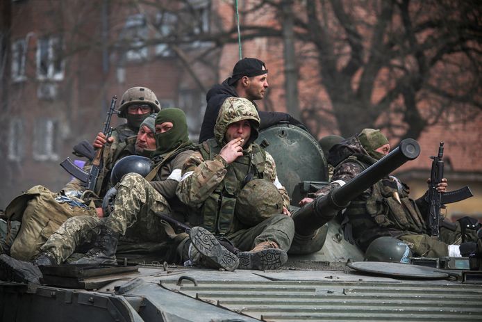 Russische troepen in Marioepol.