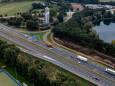 Tilburger slaat autoruit in van bestuurder die hem niet liet invoegen: ‘Ben toch niet de enige die zo reageert?’
