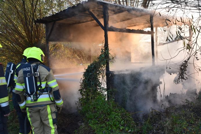 Schuurtje in brand in Bruchem.