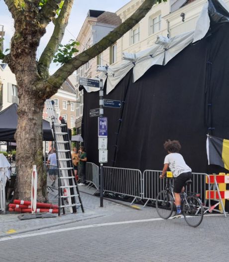 Netflix maakt opnames in Veemarktstraat Breda voor kerstfilm 