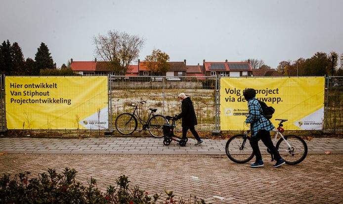 Bouwterrein op de hoek van de Europalaan en de Valkenierstraat.
