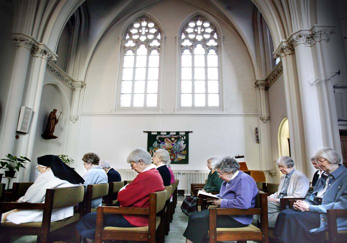 Huize Bijdorp, het klooster in het Zuid-Hollands Voorschoten waar al vier slachtoffers zijn gevallen. De overgebleven nonnen en monniken zitten inmiddels allemaal in quarantaine op hun kamers. (Archieffoto)