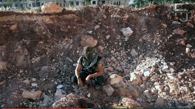 `Fighting Journalist' Soufiane Z. in de video Oh, Oh Aleppo. Beeld  