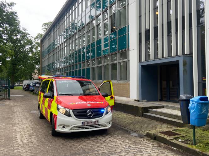 Docente naar ziekenhuis na incident met azijnzuur in Howest: “Ook enkele leerlingen hadden ademhalingsproblemen”