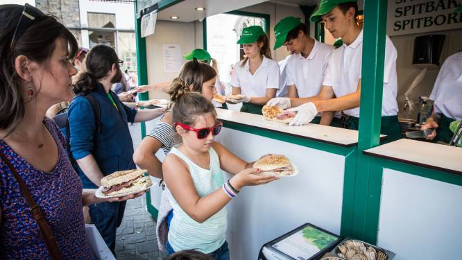 Eetkraam te duur op Gentse Feesten, acht uitbaters verbreken contract