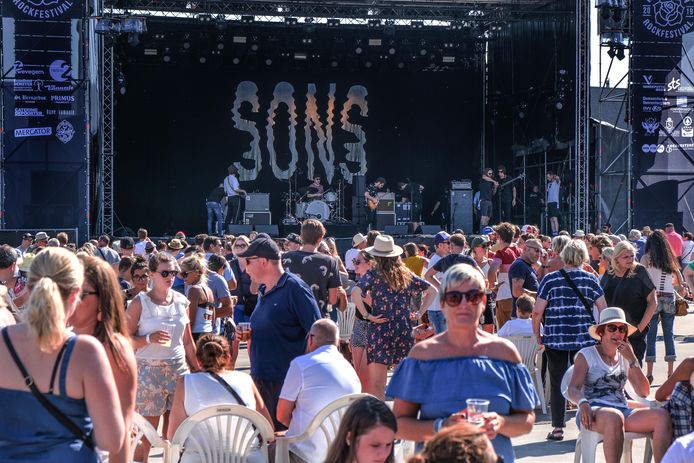 De tent wordt dit jaar opgezet op een weiland, en meteen voor vier dagen.
