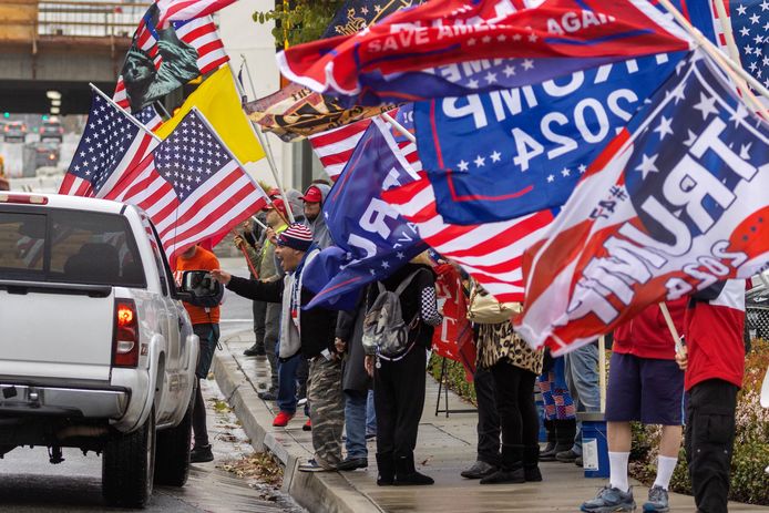 Supporters van Trump laten al her en der van zich horen.