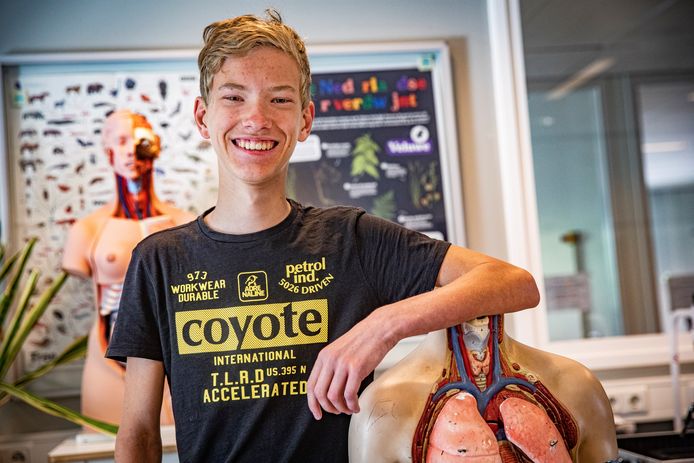 Yannick Wantenaar, leerling van het Heerbeeck, doet mee aan de Biologie Olympiade Junior.