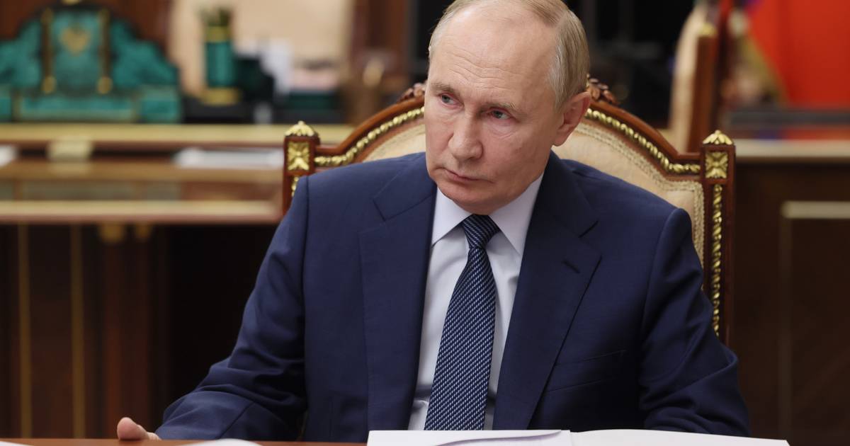 Poetin keurt begrotingsplan goed met recorduitgaven voor Russische defensie, leger verloor bijna 46.