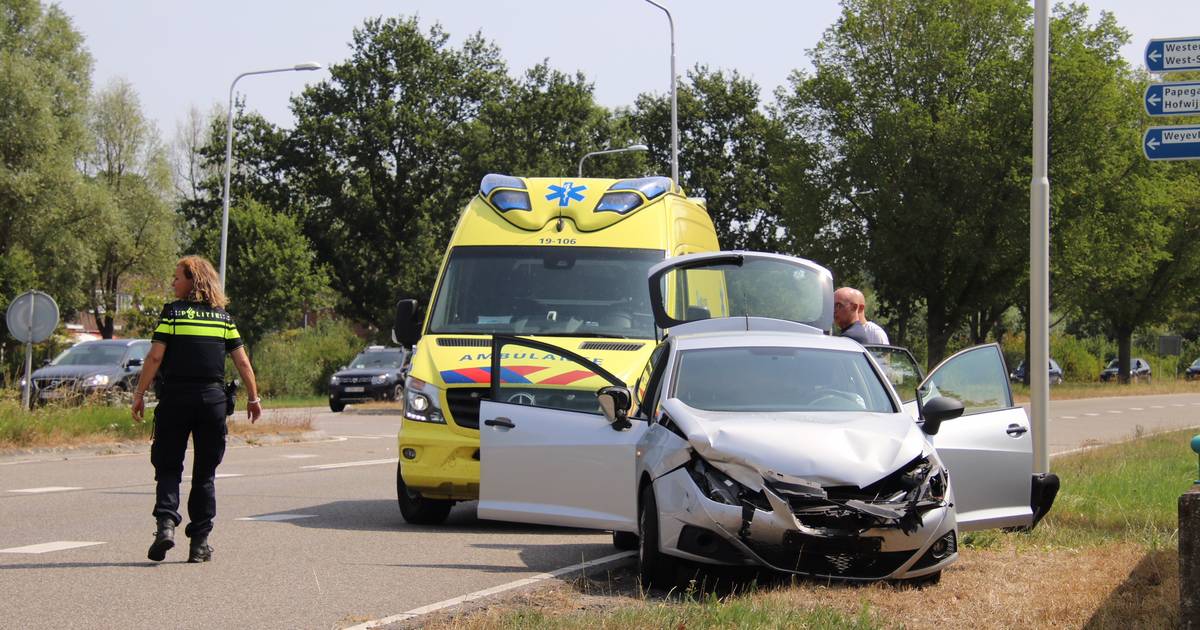 Twee auto's weggesleept na ongeval in Vlissingen | Walcheren | pzc.nl