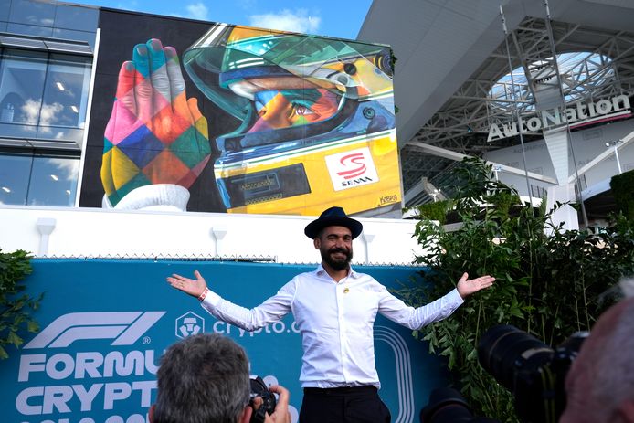 Kunstenaar Eduardo Kobra maakte in Miami een muurschildering ter ere van Ayrton Senna.