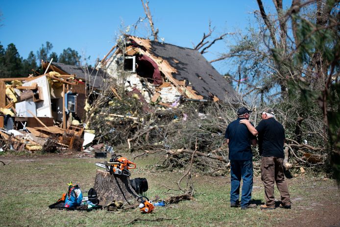 Een van de verwoeste huizen in South Carolina, waar in totaal negen doden vielen.
