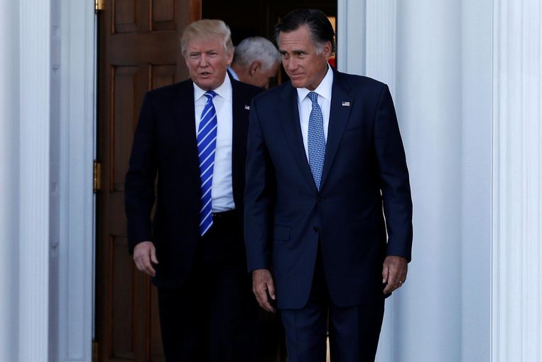 Donald Trump en Mitt Romney. Beeld reuters