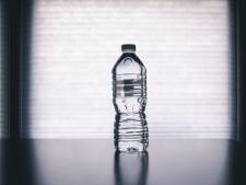 Pourquoi les Italiens placent-ils des bouteilles d’eau devant leurs fenêtres? 