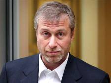 Abramovitch a-t-il acheté Chelsea sur les ordres de Poutine? Le milliardaire russe dément et dépose plainte