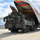 Turkije tart de VS: eerste onderdelen van een Russisch luchtafweersysteem landen in Ankara