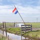 Oproep om de vlag met Dodenherdenking recht te hangen vindt gehoor – maar niet bij iedereen