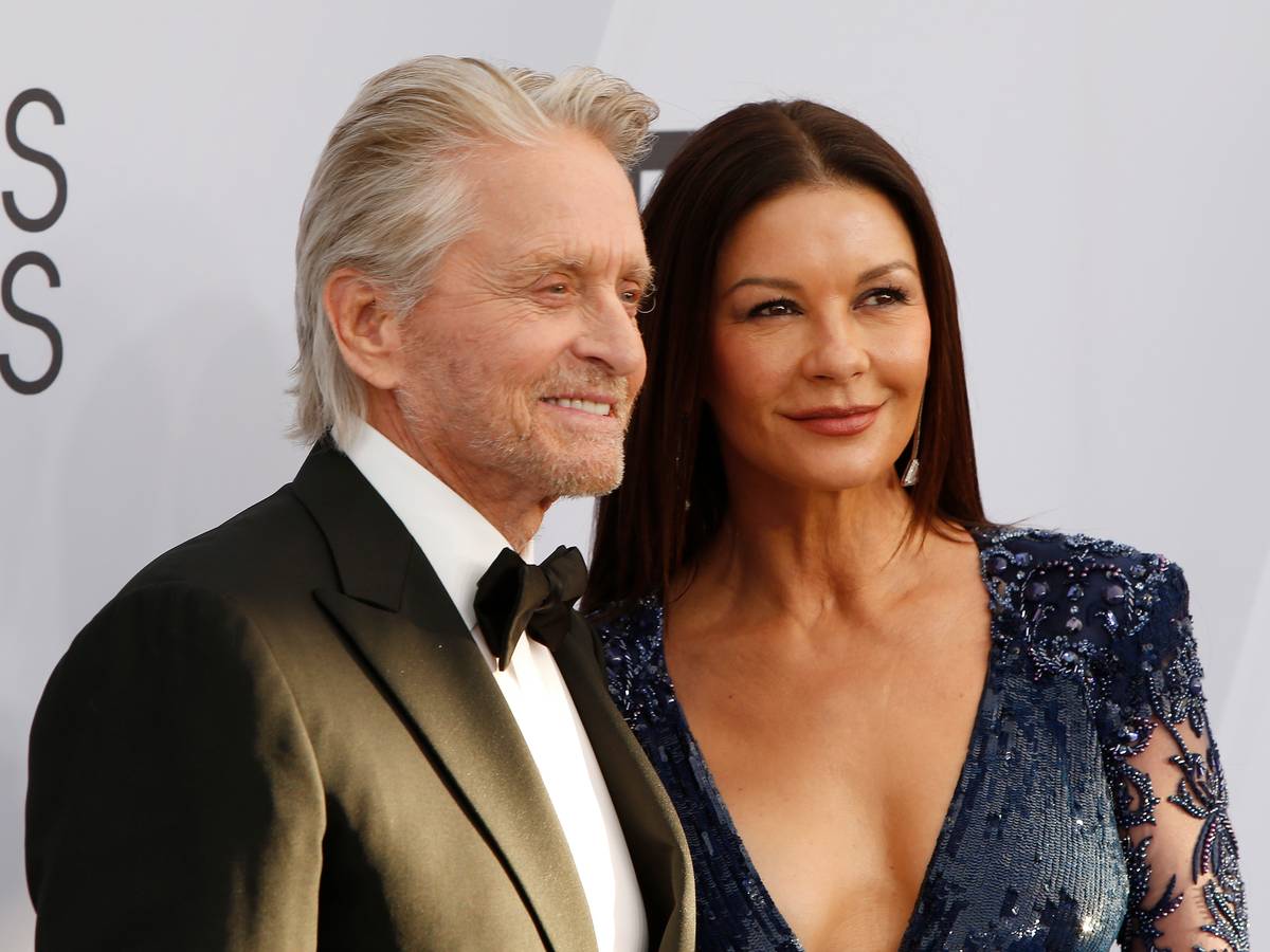 Michael Douglas ziet Catherine Zeta-Jones graag tapdansen ... ook in de  badkamer! | Celebrities | hln.be