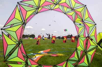 Amper wind? Dan gaan alleen de kleine vliegers de lucht in tijdens de vliegerdagen in Rijsbergen