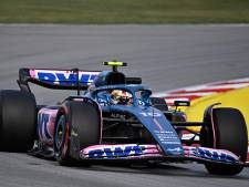 Pierre Gasly rijdt Max Verstappen in de wielen en wordt teruggezet