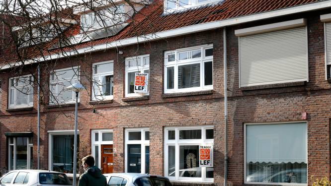 Gemeenteraad Utrecht zeer bezorgd over beleggers die massaal woningen opkopen: ‘De wooncrisis wordt met de dag groter’
