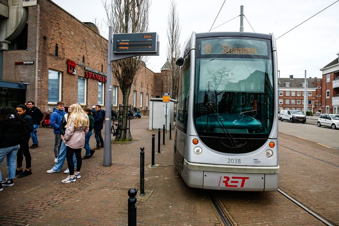 Economisch Sovjet wazig Jonge Democraten Rotterdam willen niets weten van het schrappen van  tramlijnen: 'Breid ze juist uit' | Van de lezer Rotterdam | AD.nl