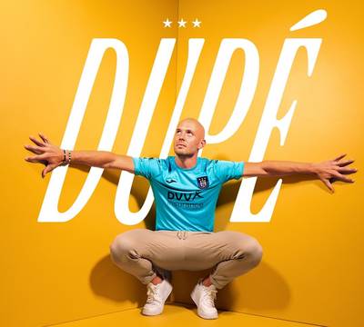 LIVE: Anderlecht annonce l'arrivée de Maxime Dupé et le départ d'Hendrik Van Crombrugge