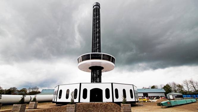 Restauranttoren als highlight van attractiepark op Zuid