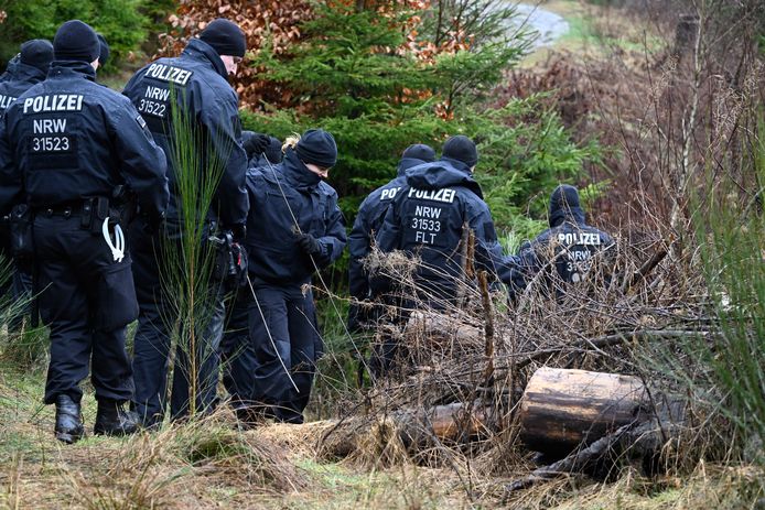 Politie zoekt verder naar aanwijzingen die meer kunnen vertellen over hoe het meisje kwam te overlijden.