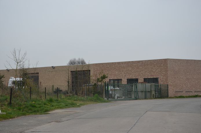 Het voormalige slachthuis in de Dreef in Haaltert wordt in de toekomst wellicht een brandweerpost.