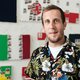 Bert Huyghe maakt kunst met Panini-stickers: "Bijna elk idee kan iets worden. Als je het maar hard genoeg doorduwt"
