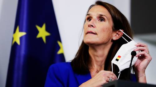 Hoeveel mensen mag ik thuis uitnodigen? Mogen we op reis buiten Europa? Waar is een mondmasker nog verplicht?