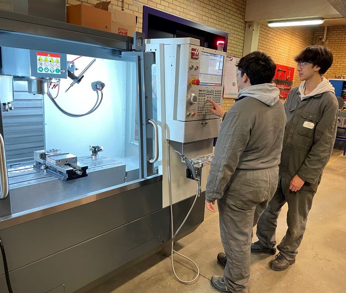 OLVI-Pius X vernieuwt machinepark | Zele | hln.be