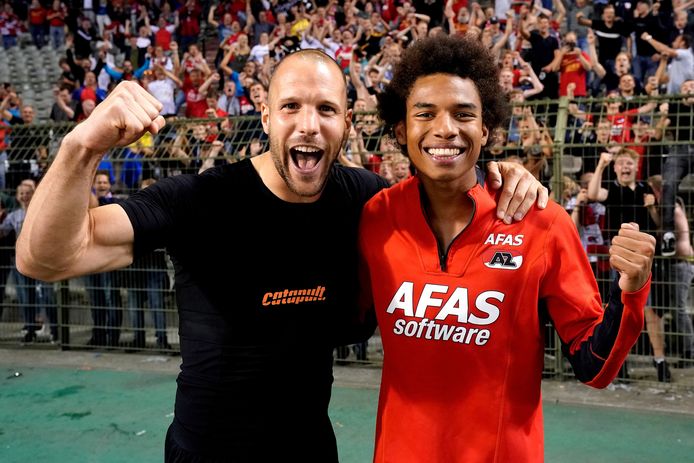 Ron Vlaar en Calvin Stengs.