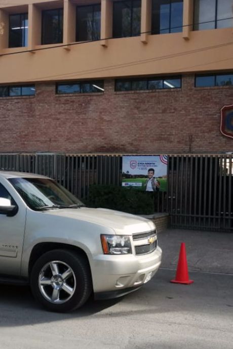 Drame dans une école au Mexique: un élève de primaire tue une enseignante avant de se suicider