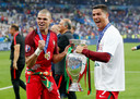 Pepe met Cristiano Ronaldo na de gewonnen EK-finale in en tegen Frankrijk in 2016.