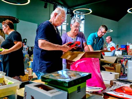 Grootste rommelmarkt van Dordrecht zoekt vrijwilligers