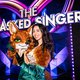Danira in ‘The Masked Singer’: ‘Ik wilde geen hele generatie millennials teleurstellen door dat nummer van Kelly Clarkson te verkrachten’