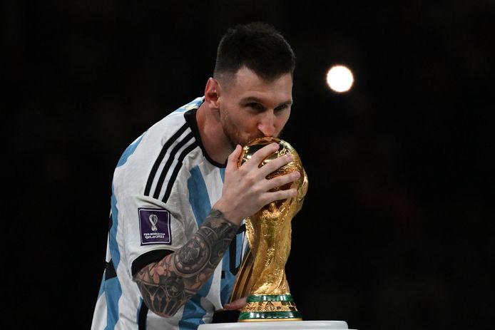 Messi kust de Wereldbeker.