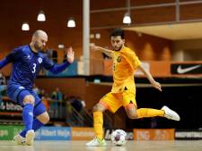 KIJK LIVE|  Oranje met voorsprong op zak naar kleedkamer in strijd om deelname WK-Futsal