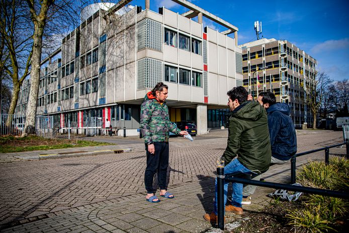 De tijdelijke opvang aan de Christiaan Geurtsweg, waarvan de sluitingsdatum nu vermoedelijk weer opschuift.
