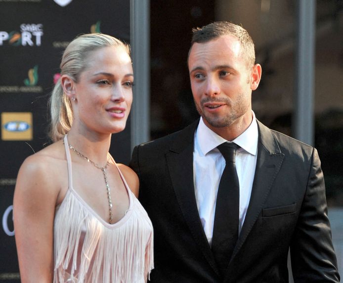 Oscar Pistorius in 2012 met zijn vriendin Reeva Steenkamp