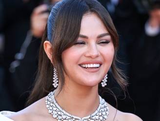 Selena Gomez barst in tranen uit na staande ovatie van negen minuten in Cannes