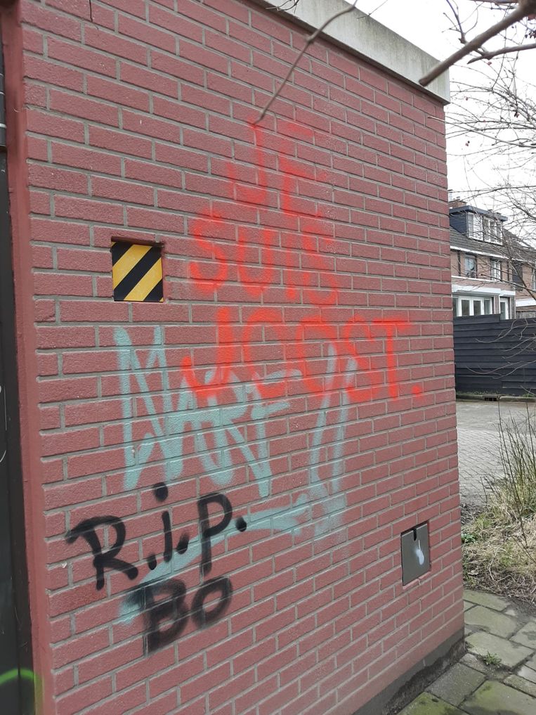 Graffiti met de tekst ‘Je suis Joost’ in Bodegraven. Beeld ADR
