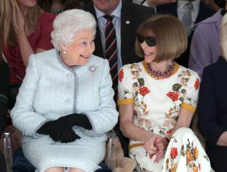 Verrassing van formaat: Queen Elizabeth zit op de eerste rij bij London Fashion Week